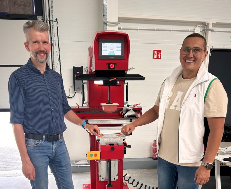 Pierwsze wdrożenie maszyny GTO srl EVO 1C SLIDER u klienta MMR Group PrintSolutions